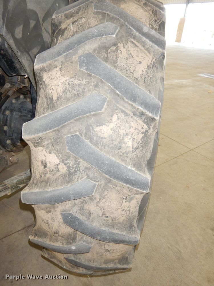 image for item DJ6864 2002 John Deere 5420  tractor