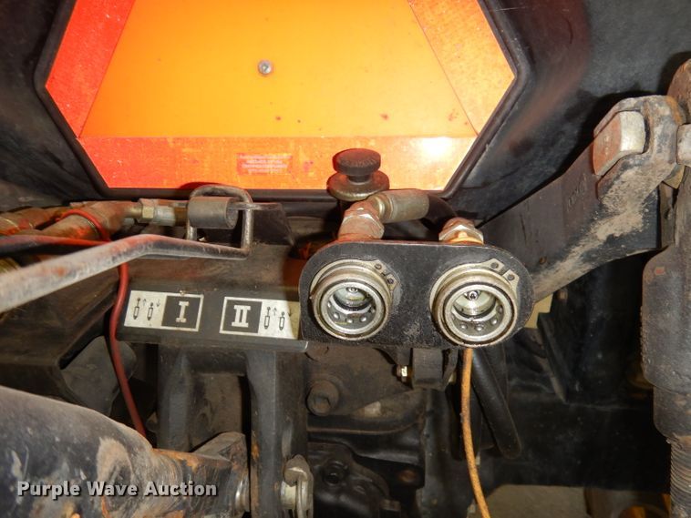 image for item DJ6864 2002 John Deere 5420  tractor