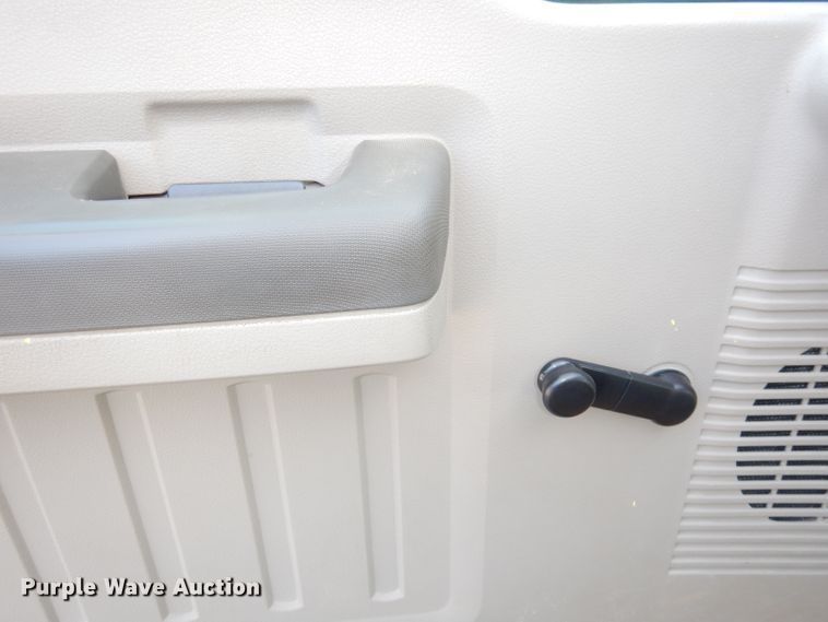 image for item DJ6865 2008 Ford F550 Super Duty XL  utility truck