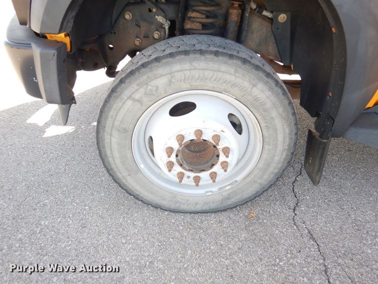 image for item DJ6865 2008 Ford F550 Super Duty XL  utility truck