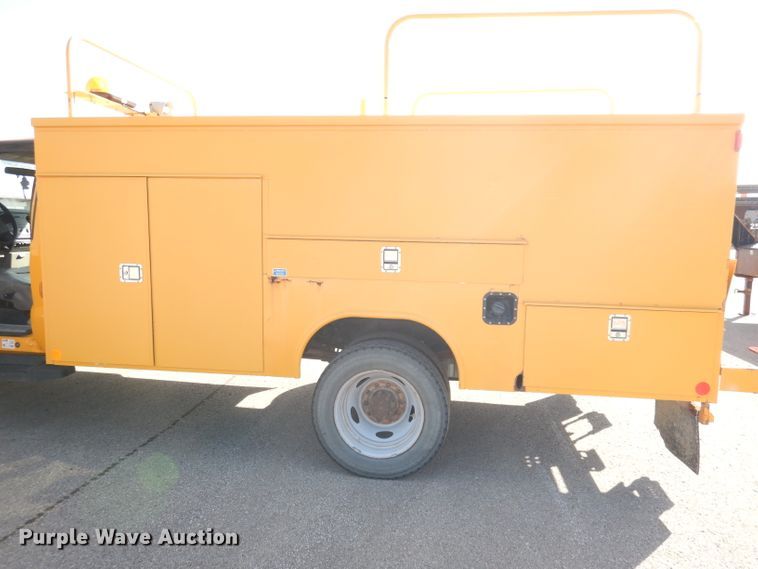 image for item DJ6865 2008 Ford F550 Super Duty XL  utility truck