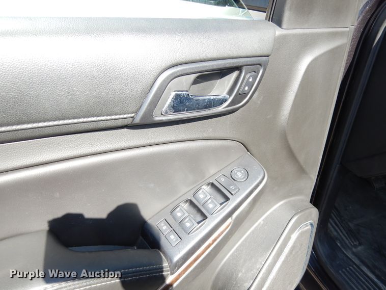 image for item DJ6876 2017 Chevrolet Tahoe  SUV