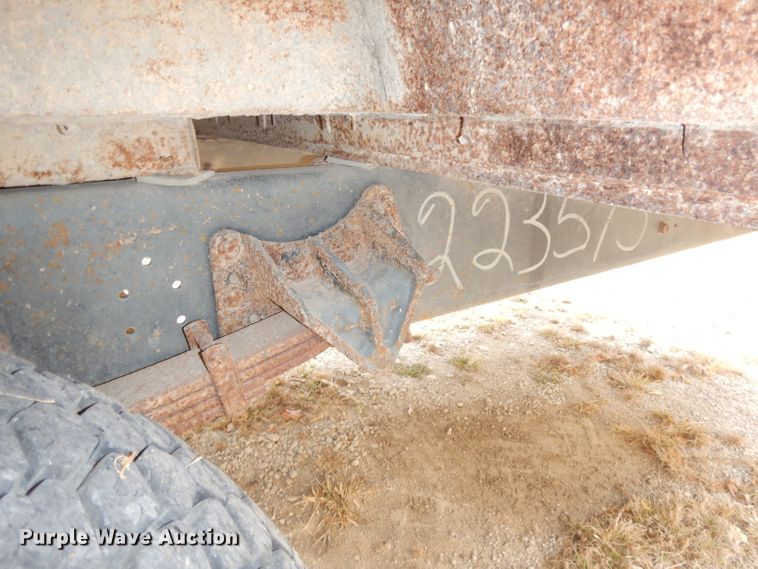 image for item DJ6892 1990 International Bluebird  school bus