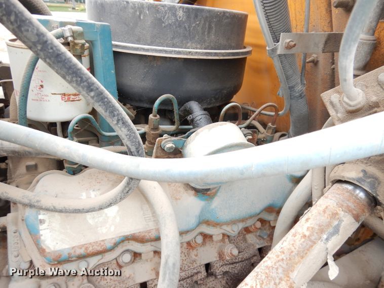 image for item DJ6892 1990 International Bluebird  school bus