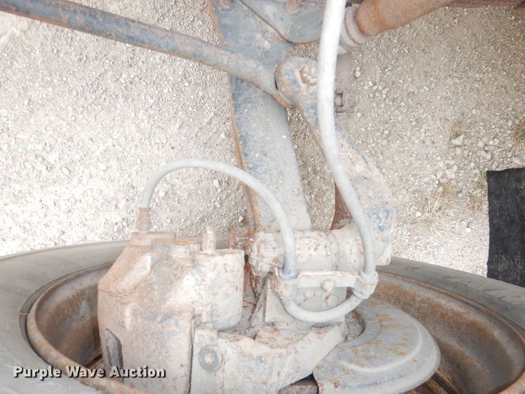 image for item DJ6892 1990 International Bluebird  school bus