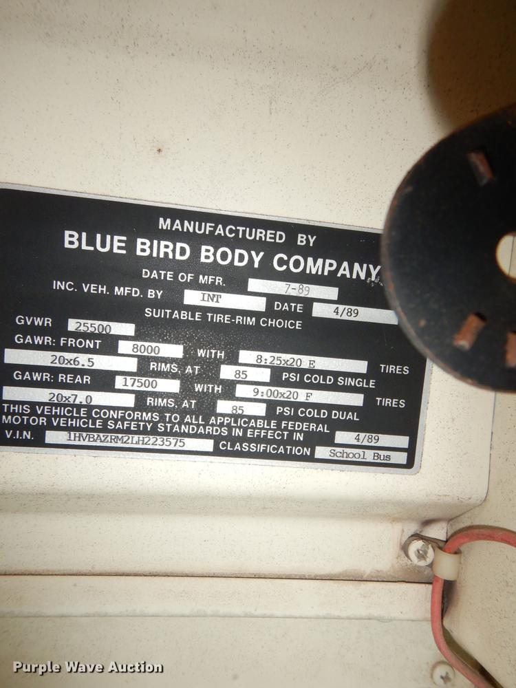 image for item DJ6892 1990 International Bluebird  school bus