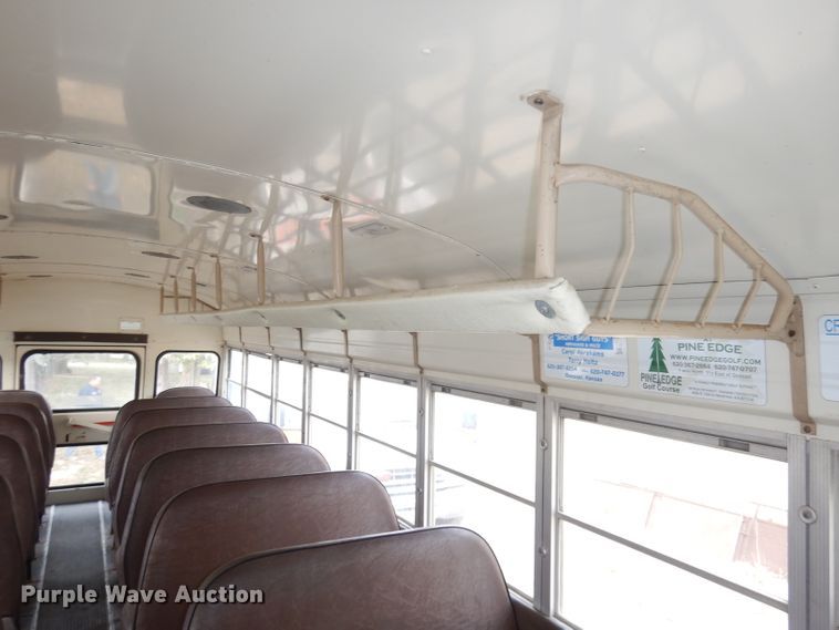 image for item DJ6892 1990 International Bluebird  school bus