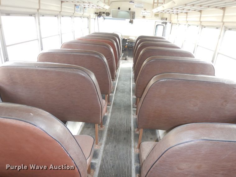 image for item DJ6892 1990 International Bluebird  school bus