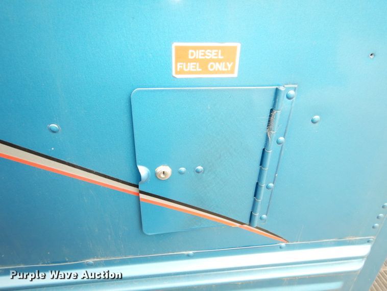 image for item DJ6892 1990 International Bluebird  school bus