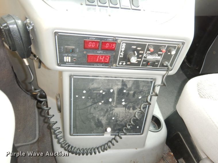 image for item DJ6893 2002 Ford Econoline  ambulance