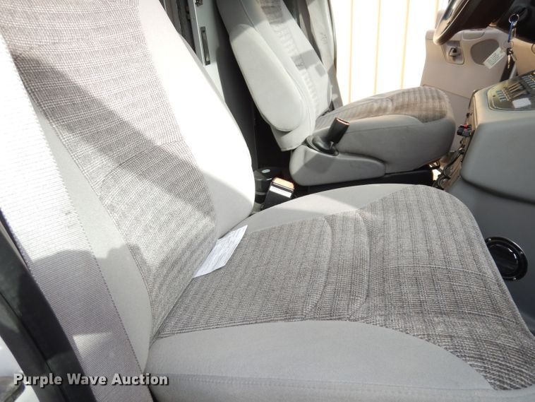 image for item DJ6893 2002 Ford Econoline  ambulance