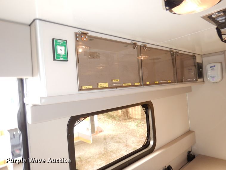 image for item DJ6893 2002 Ford Econoline  ambulance