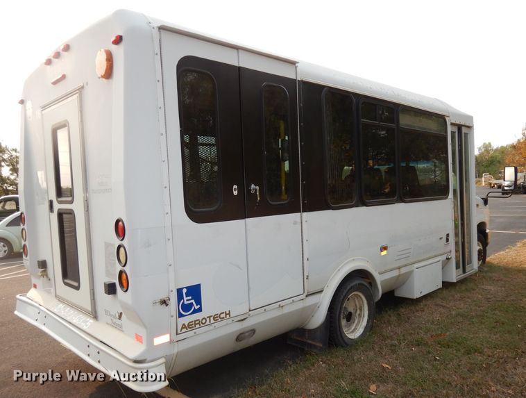 image for item DJ6897 2011 Ford Econoline E450 Super Duty  shuttle bus