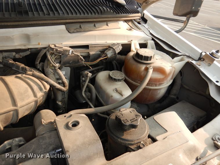 image for item DJ6897 2011 Ford Econoline E450 Super Duty  shuttle bus