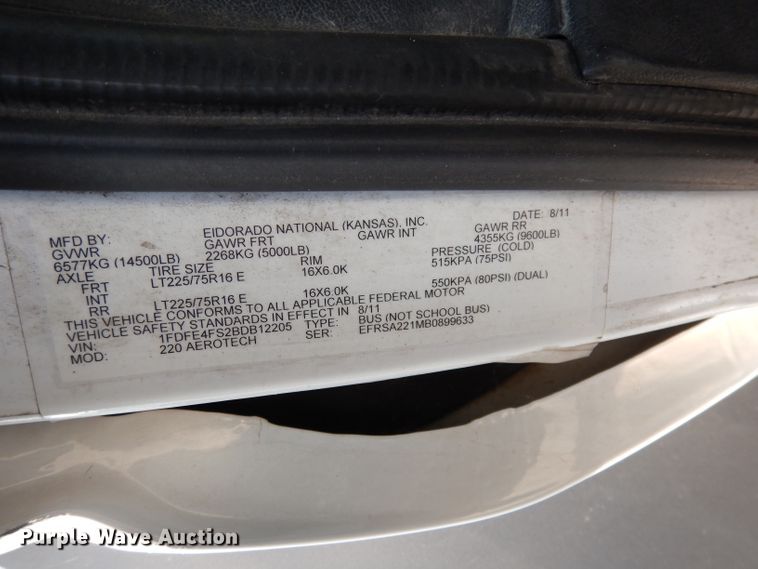 image for item DJ6897 2011 Ford Econoline E450 Super Duty  shuttle bus