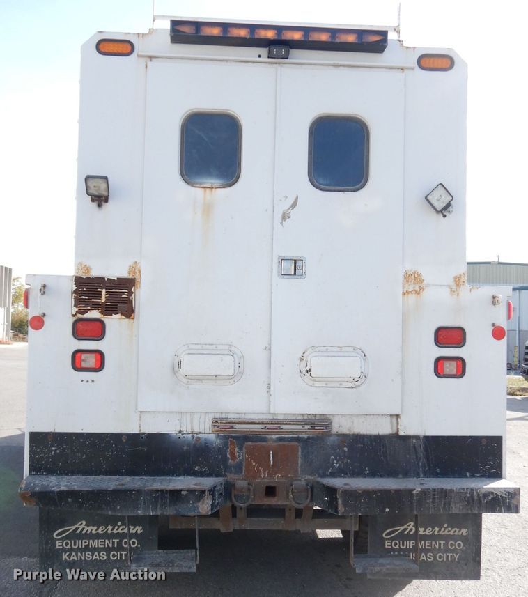 image for item DJ6898 2009 International DuraStar 4300  Crew Cab utility truck