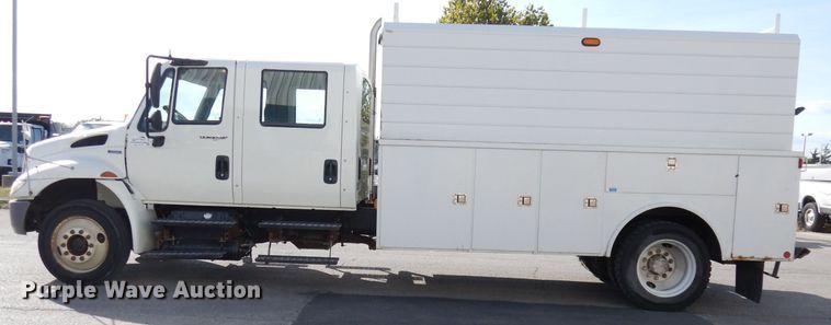 image for item DJ6898 2009 International DuraStar 4300  Crew Cab utility truck