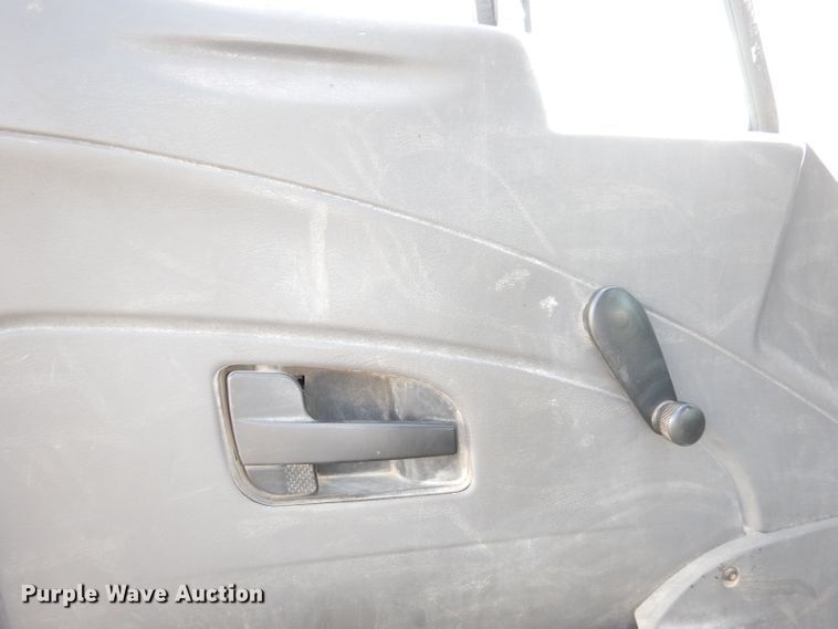 image for item DJ6898 2009 International DuraStar 4300  Crew Cab utility truck