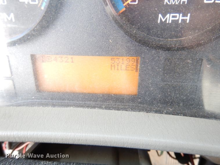 image for item DJ6898 2009 International DuraStar 4300  Crew Cab utility truck