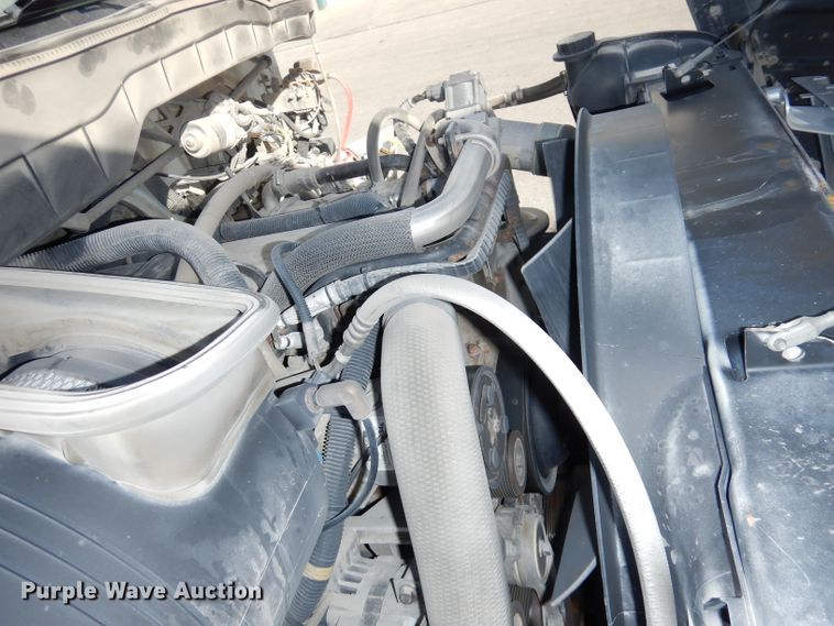 image for item DJ6898 2009 International DuraStar 4300  Crew Cab utility truck