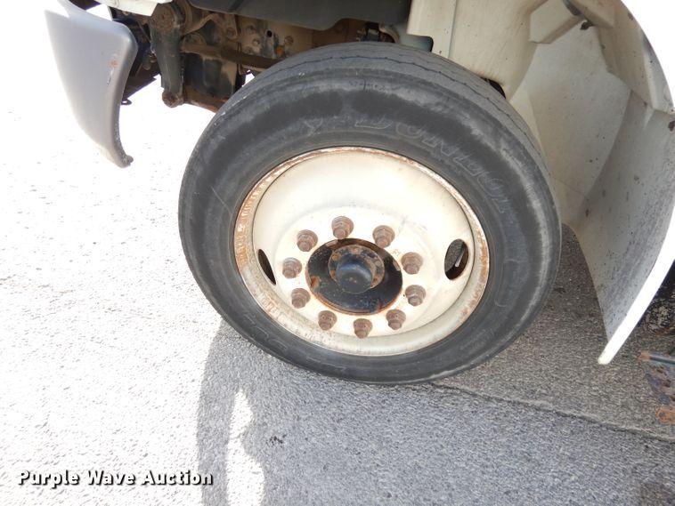 image for item DJ6898 2009 International DuraStar 4300  Crew Cab utility truck