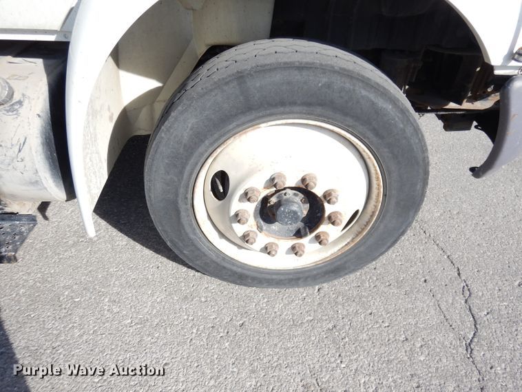 image for item DJ6898 2009 International DuraStar 4300  Crew Cab utility truck