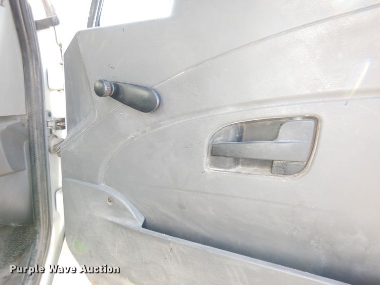 image for item DJ6898 2009 International DuraStar 4300  Crew Cab utility truck