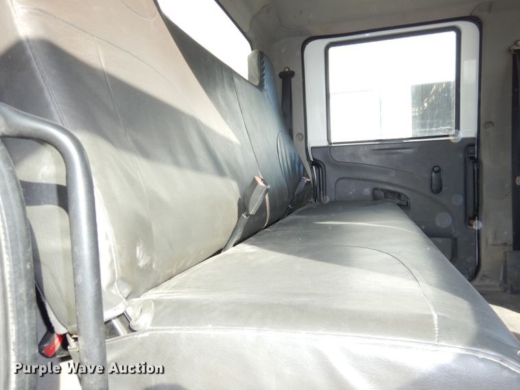 image for item DJ6898 2009 International DuraStar 4300  Crew Cab utility truck