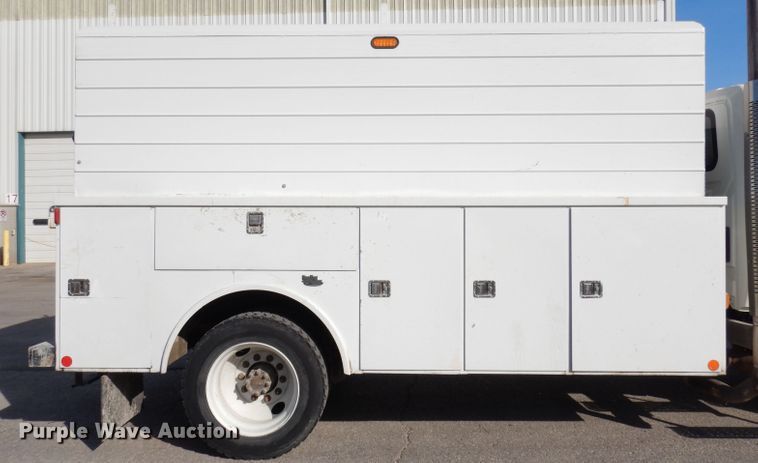 image for item DJ6898 2009 International DuraStar 4300  Crew Cab utility truck