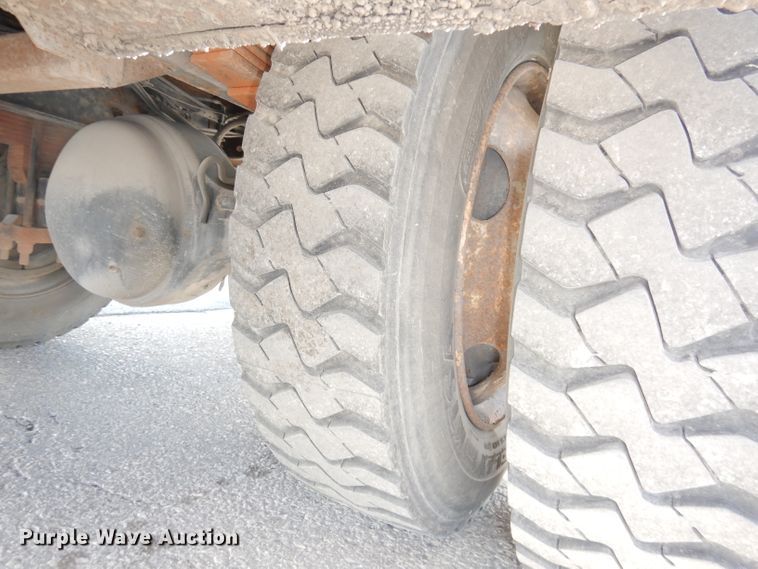 image for item DJ6898 2009 International DuraStar 4300  Crew Cab utility truck