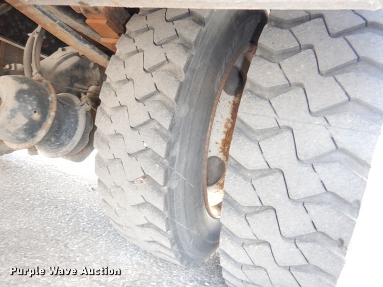 image for item DJ6898 2009 International DuraStar 4300  Crew Cab utility truck