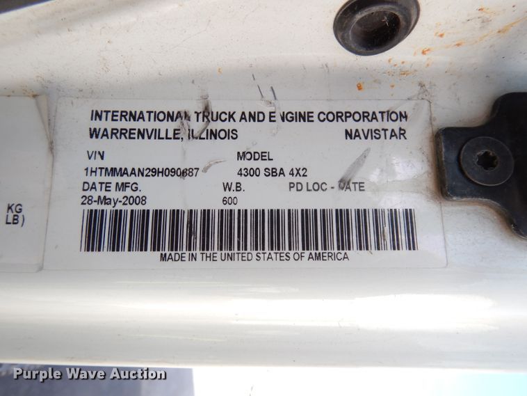 image for item DJ6898 2009 International DuraStar 4300  Crew Cab utility truck