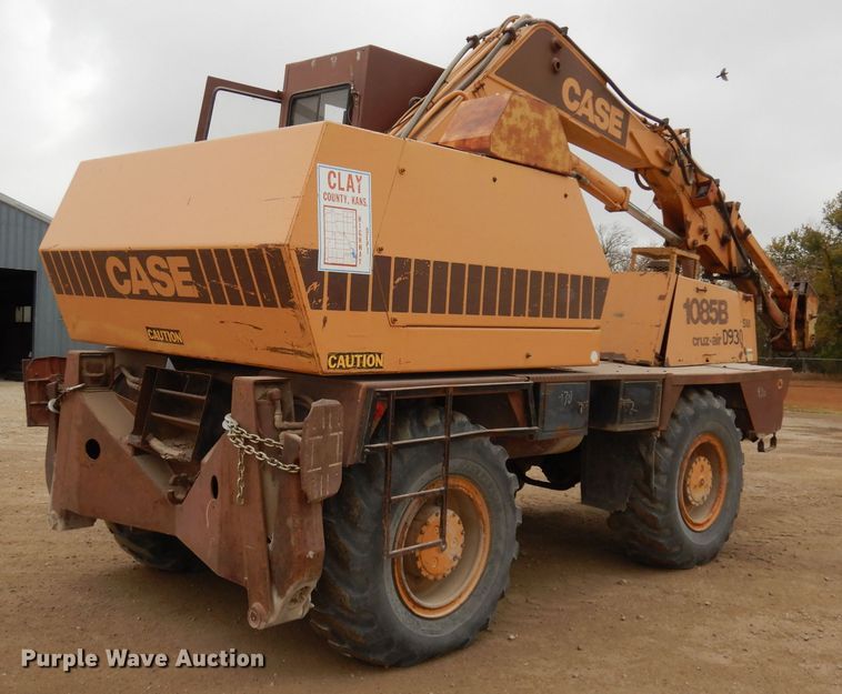 image for item DJ6904 1985 Case 1085B  wheeled excavator