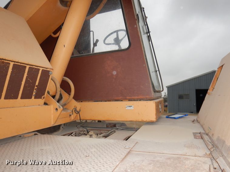 image for item DJ6904 1985 Case 1085B  wheeled excavator