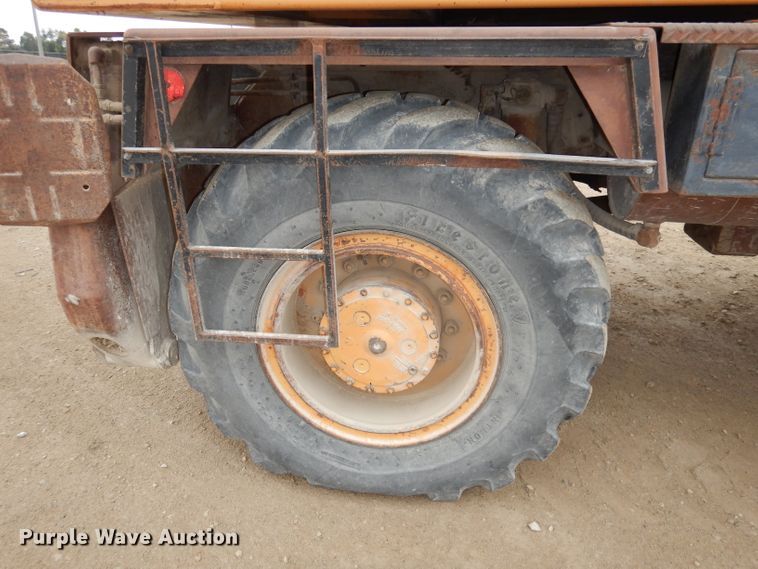 image for item DJ6904 1985 Case 1085B  wheeled excavator