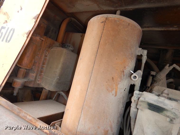 image for item DJ6904 1985 Case 1085B  wheeled excavator