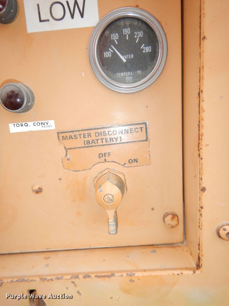 image for item DJ6904 1985 Case 1085B  wheeled excavator