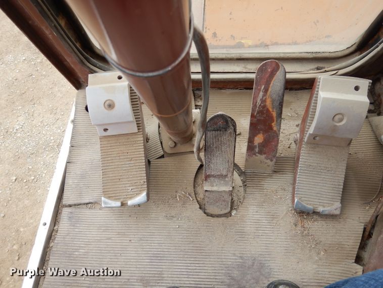 image for item DJ6904 1985 Case 1085B  wheeled excavator