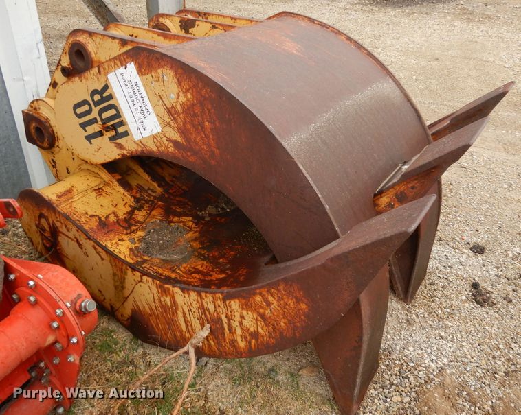 image for item DJ6904 1985 Case 1085B  wheeled excavator