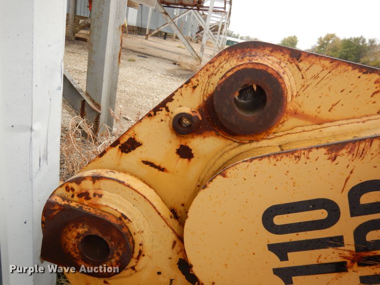 image for item DJ6904 1985 Case 1085B  wheeled excavator