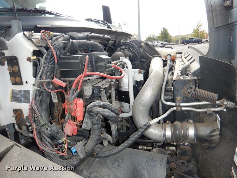 image for item DJ6911 2007 Chevrolet C5500  bucket truck