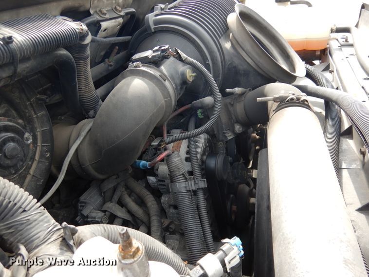 image for item DJ6911 2007 Chevrolet C5500  bucket truck