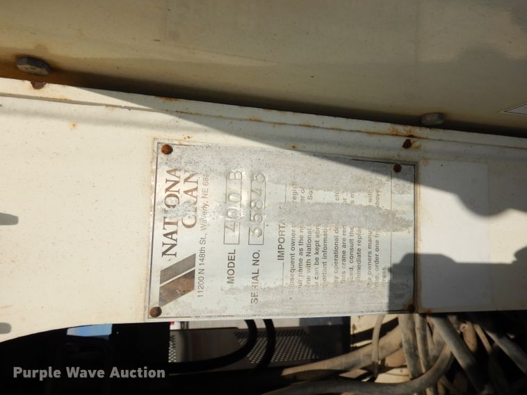 image for item DJ6913 2004 International 4400  crane truck