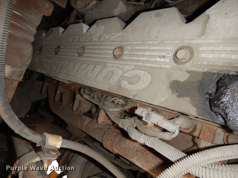 image for item DJ6925 1998 Gillig C18A102N4  shuttle bus