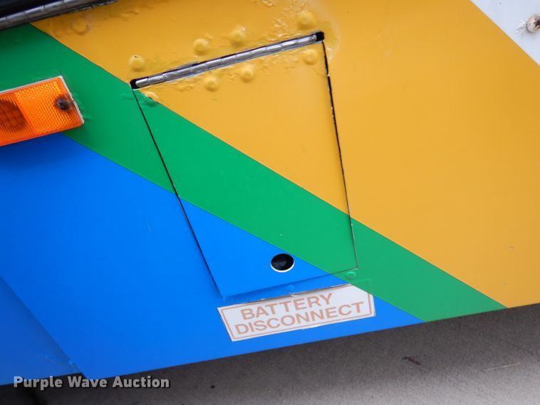 image for item DJ6926 1998 Gillig C18A102N4  shuttle bus