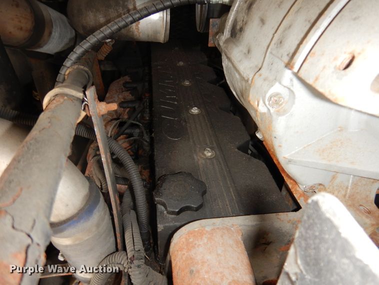 image for item DJ6928 1998 Gillig C18A102N4  shuttle bus