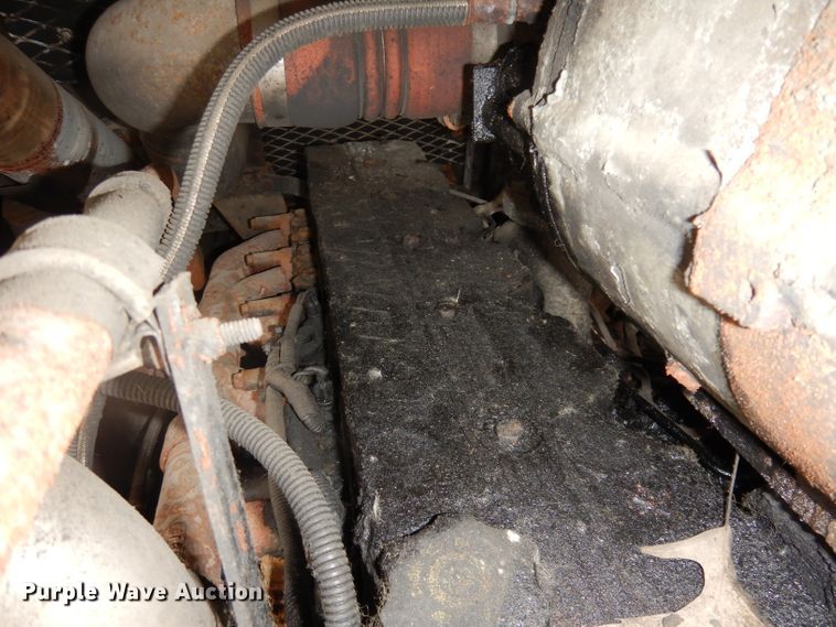 image for item DJ6929 1998 Gillig C18A102N4  shuttle bus