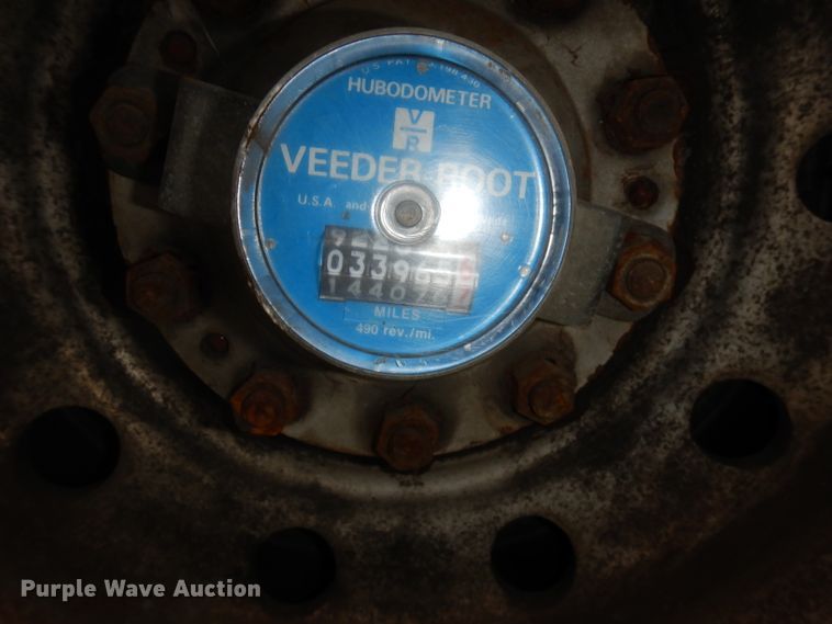 image for item DJ6929 1998 Gillig C18A102N4  shuttle bus