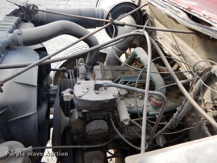 image for item FG9511 1986 International 1954  flatbed truck