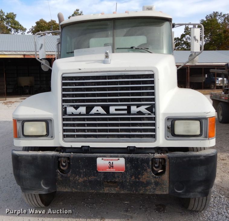 image for item FG9512 2007 Mack CNH613  dump truck